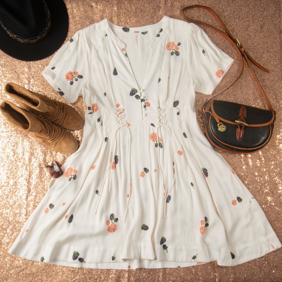 Free People Dresses & Skirts - NWOT Free People Dream Girl Mini Dress Size 10